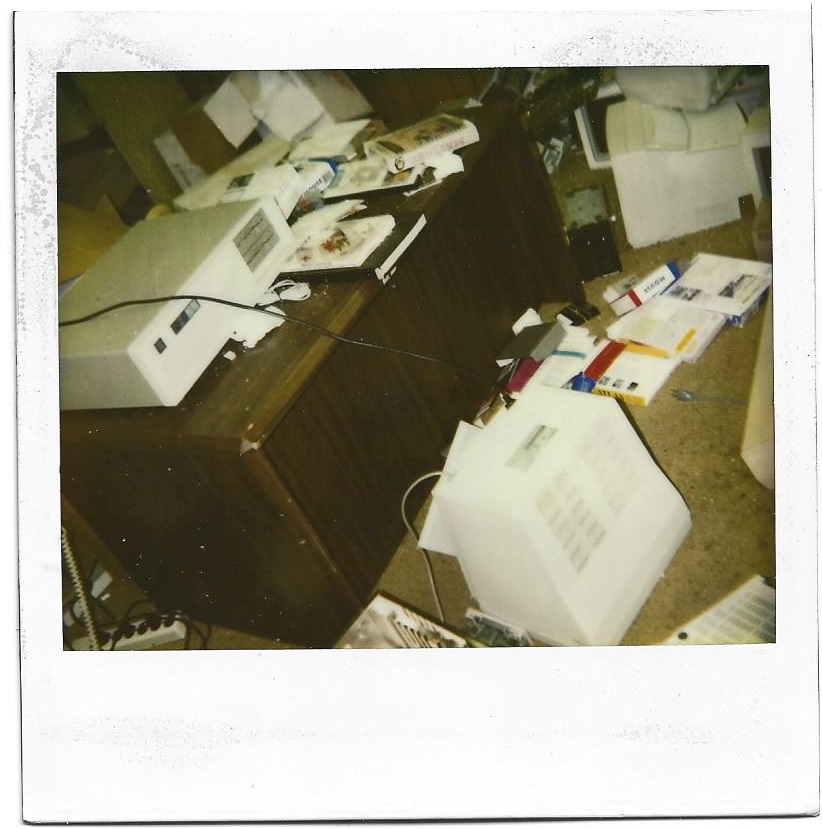 California Computers Services, Owned By Engineer Khattab Omar Abuisbae, Photos, During The Earthquake of 1994, Photo24.