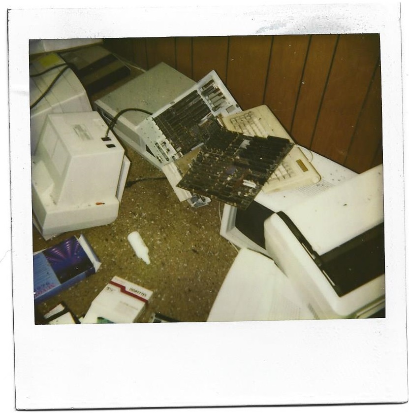 California Computers Services, Owned By Engineer Khattab Omar Abuisbae, Photos, During The Earthquake of 1994, Photo29.